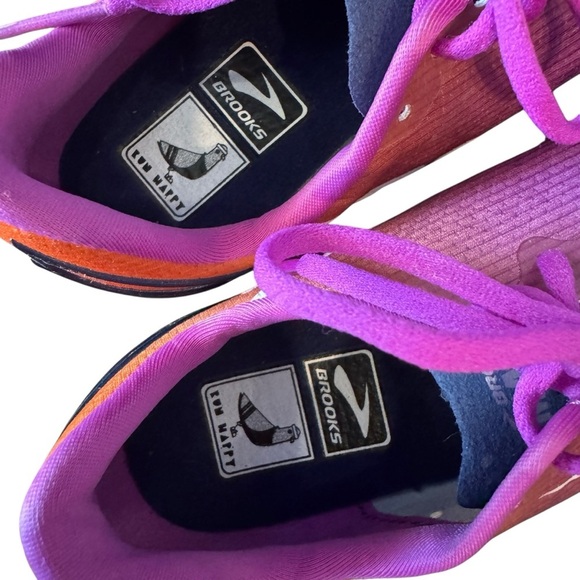 Brooks Mach 17 Spikes Running Shoes, Size 8 - Picture 6 of 8